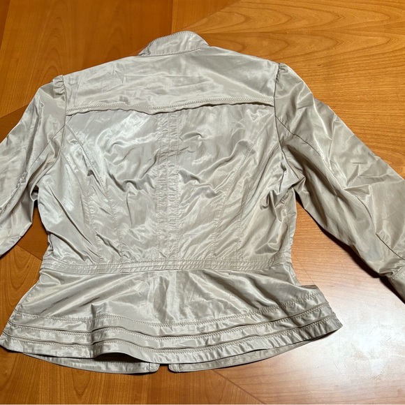 White House Black Market taupe ruffle jacket. - Picture 2 of 6
